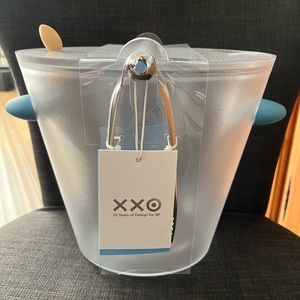 NWT Michael Graves Ice Bucket and Tongs for Target